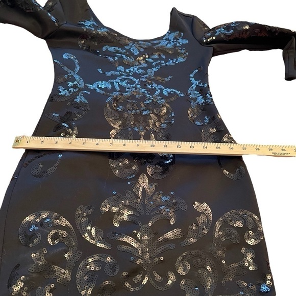 Black Mini dress bodycon with sequins long sleeves Size Medium - NWOT - Picture 4 of 9